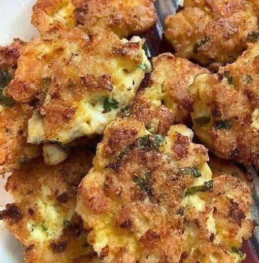 High-Protein Garlic Parmesan Cauliflower Bites