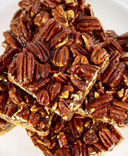 Easy Homemade Pecan Pie Candy Bark