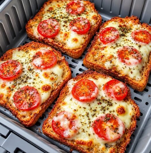 Cheesy Tomato Toast in the Air Fryer